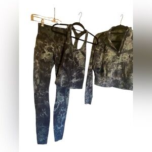 Lululemon 3 piece set Size 4/6